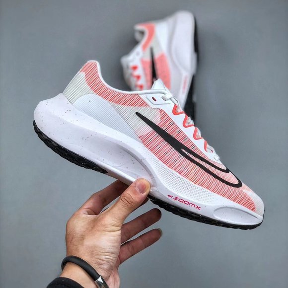 nike zoom fly 5 - Picture 4 of 9